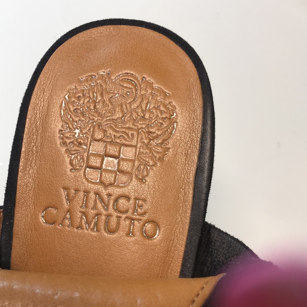 Cute, block heeled, open toed sandals - Picture 2 of 10